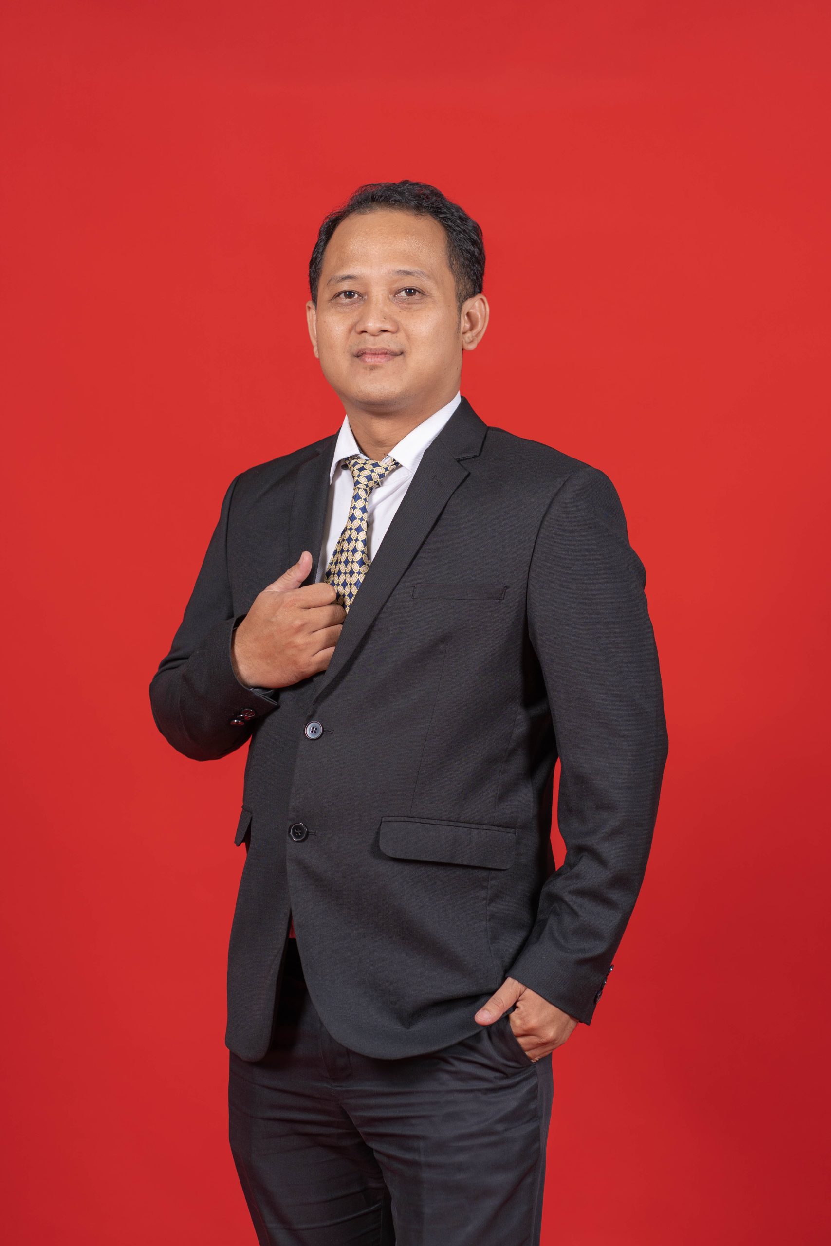 38. Sindu Kadafi, S.Kom