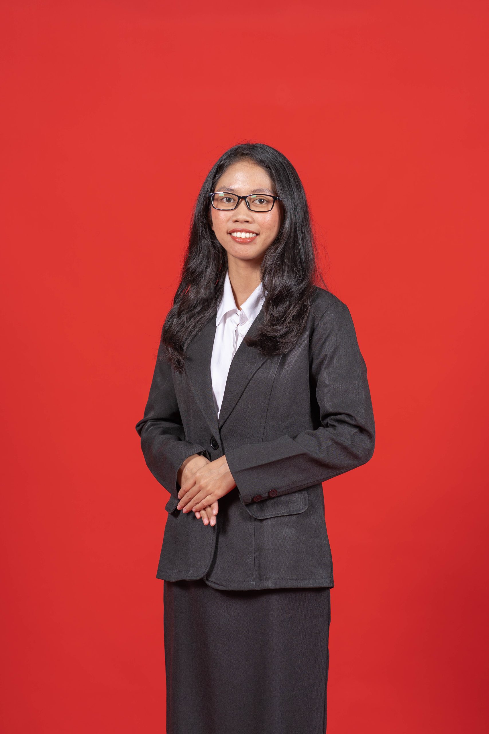 Fibrie Permata Sari, S.S. (Guru Bahasa Inggris)