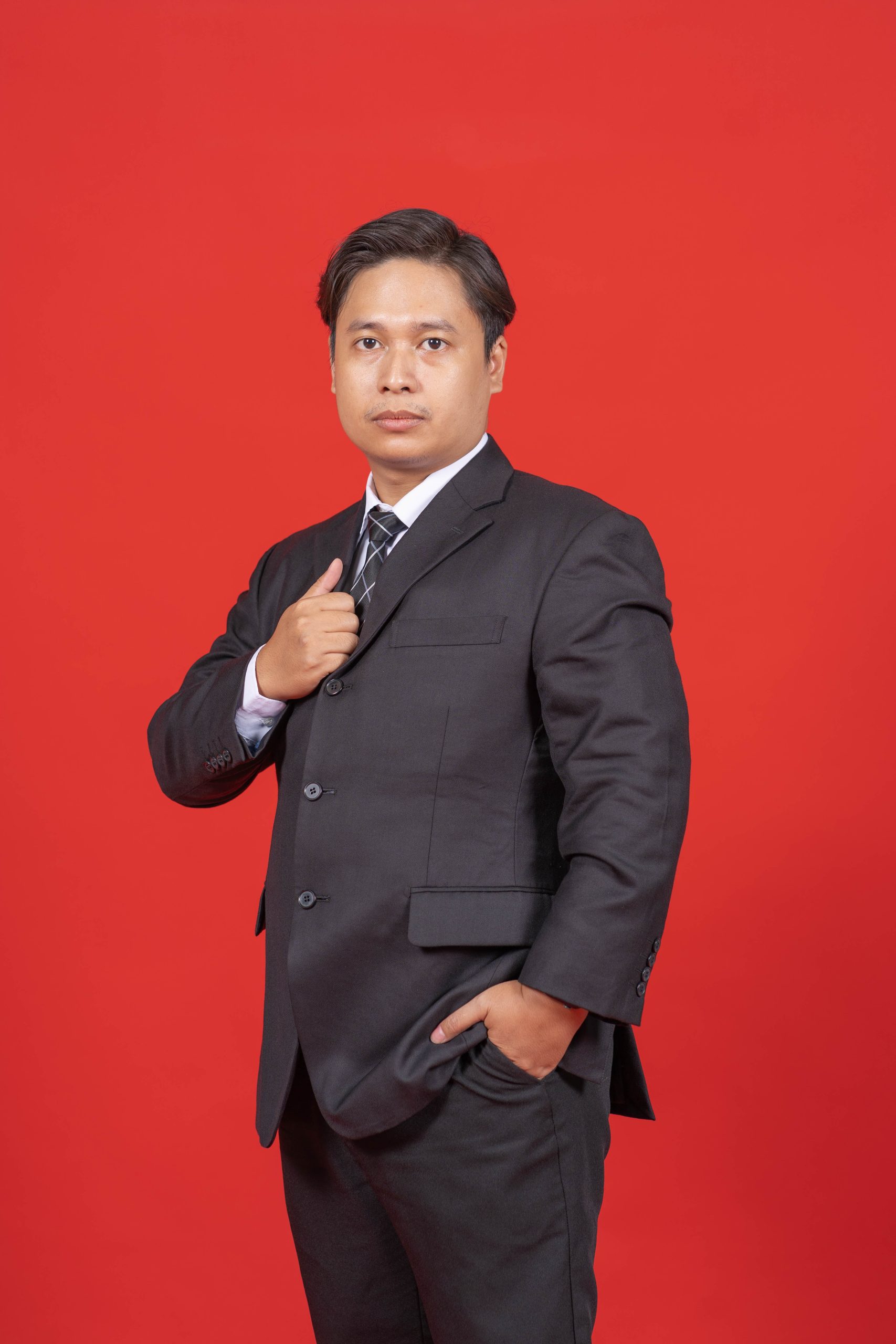 Rufus Palal Raharja, S.Pd (Koordinator PE dan Mulmed & Guru Informatika)