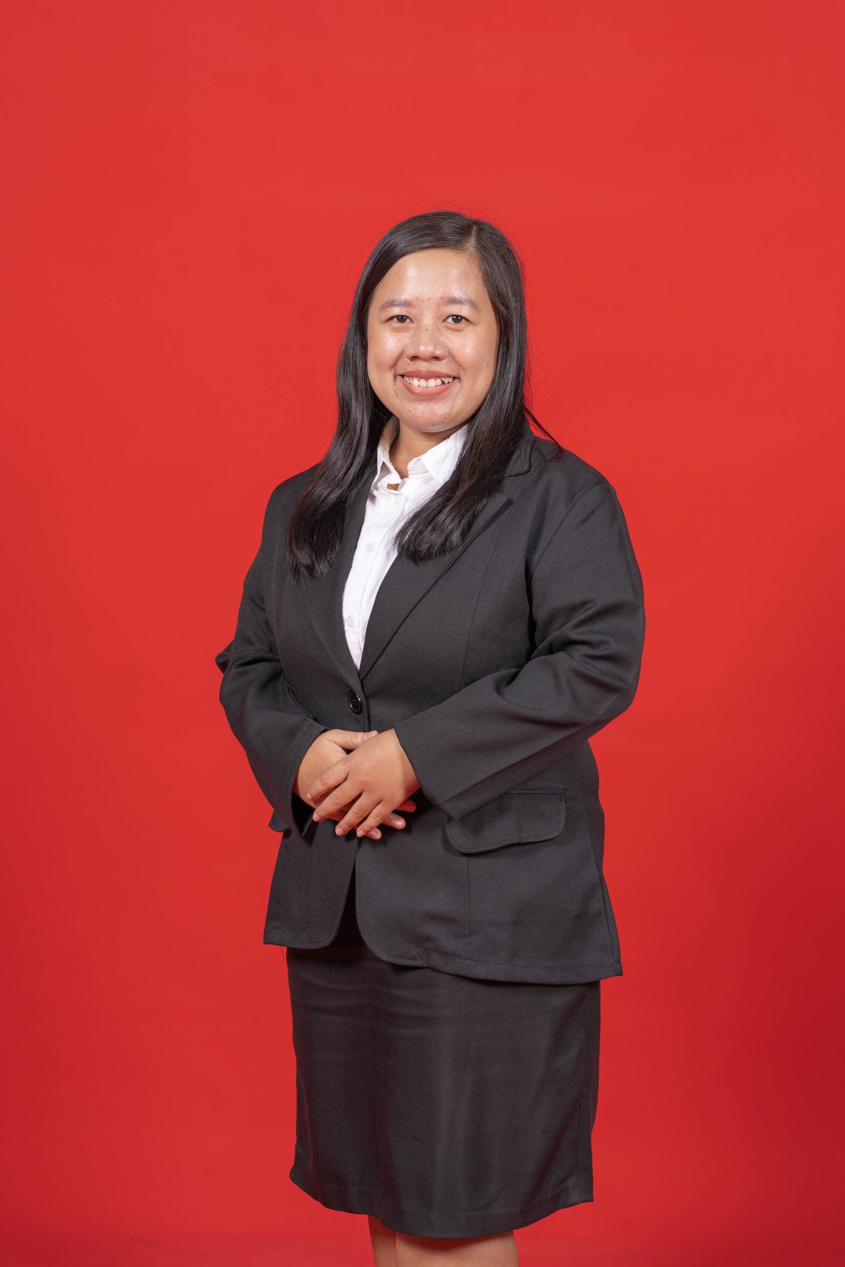 Yohana Sari, S.Pd (Guru Matematika)